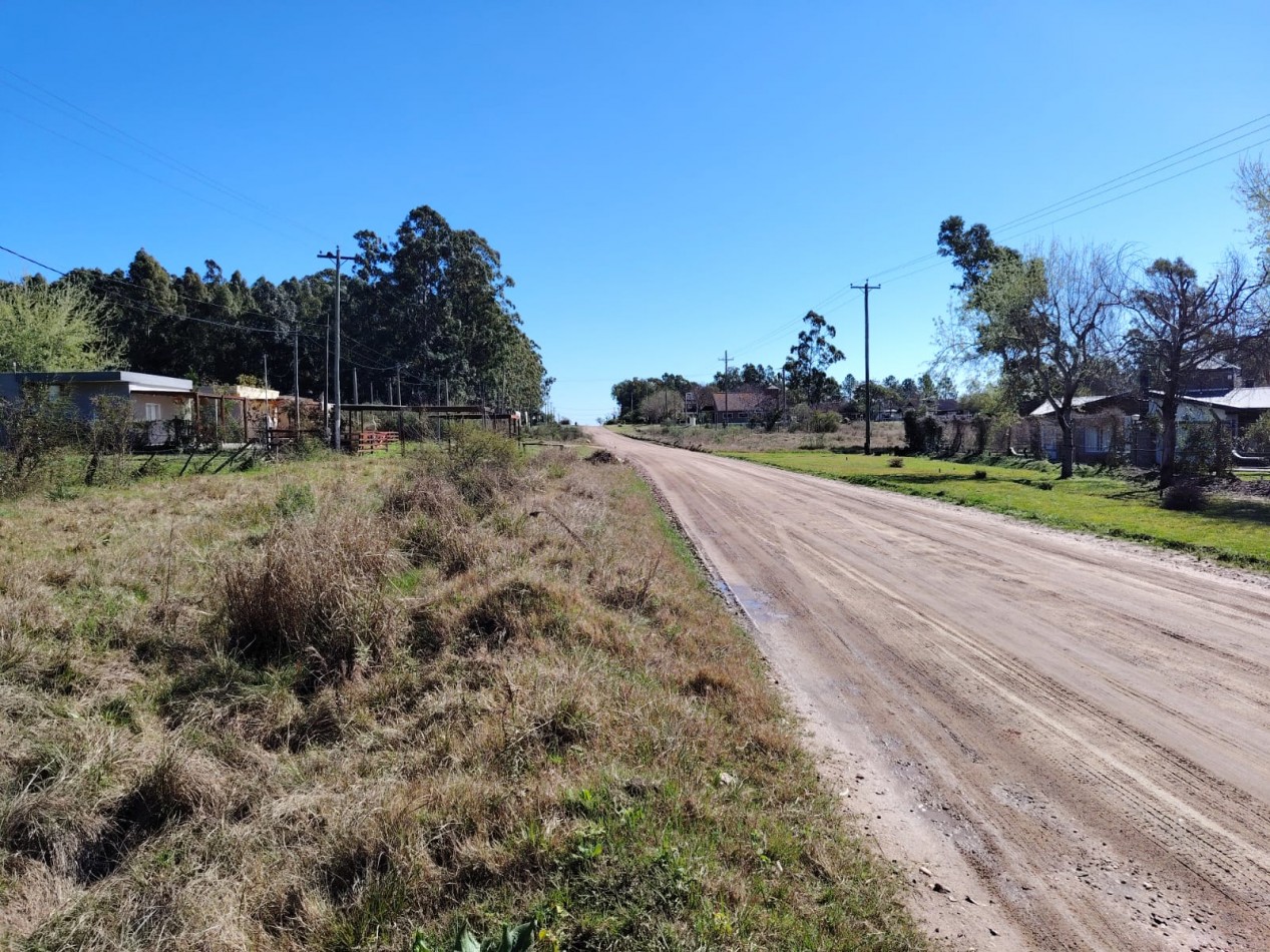 Terreno con electricidad y cloacas.