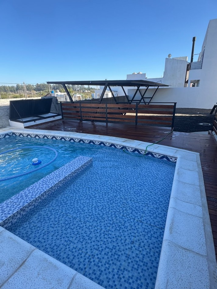 2 ambientes con piscina 