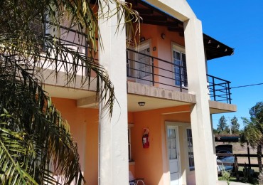 2 ambientes con parque y piscina